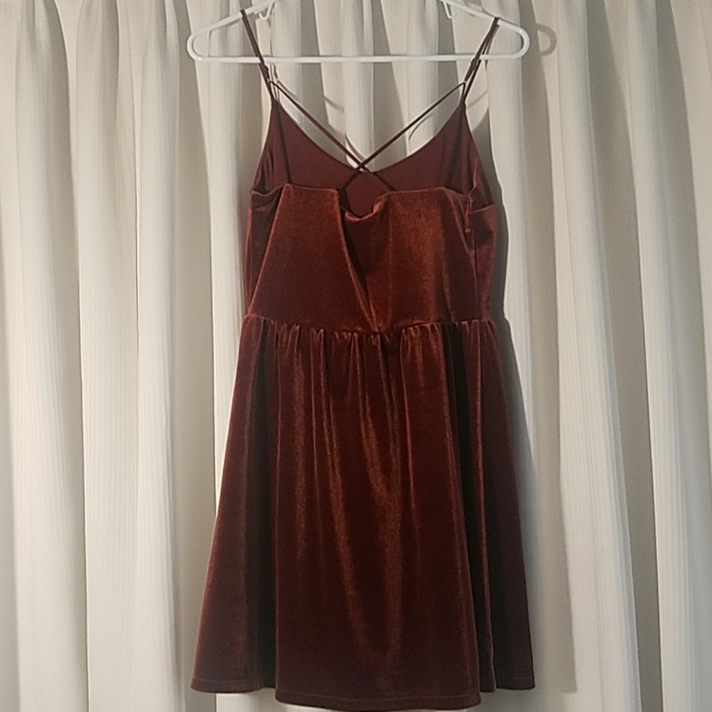 Dress - Picture 2 of 3